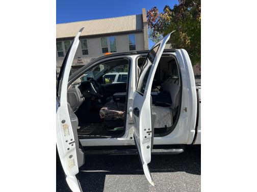 2005 Dodge Ram 3500 Laramie Quad Cab