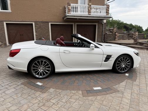 White 2017 Mercedes-Benz SL 550 Base