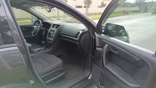 2015 GMC Acadia SLE-2