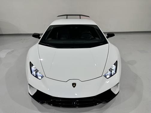 2016 Lamborghini Huracan LP580-2