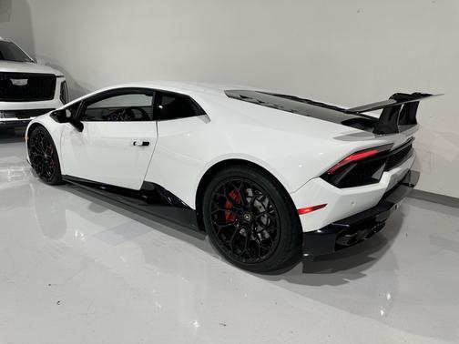 2016 Lamborghini Huracan LP580-2