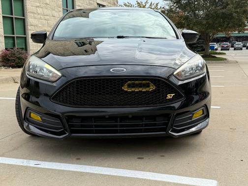 2017 Ford Focus ST Base