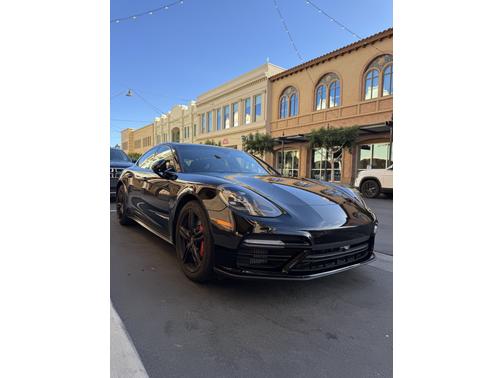 2017 Porsche Panamera Turbo
