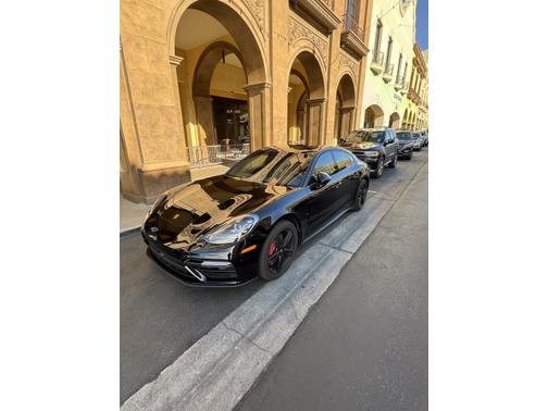 2017 Porsche Panamera Turbo