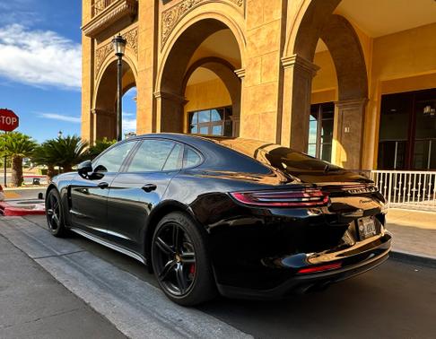 2017 Porsche Panamera Turbo