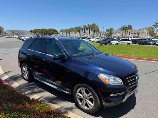Blue 2013 Mercedes-Benz M-Class ML 350
