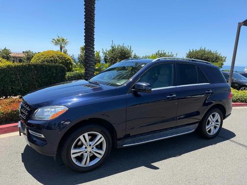 Blue 2013 Mercedes-Benz M-Class ML 350