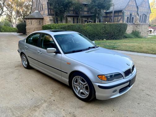 2002 BMW 330 i