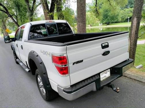 White 2010 Ford F-150 XLT SuperCrew