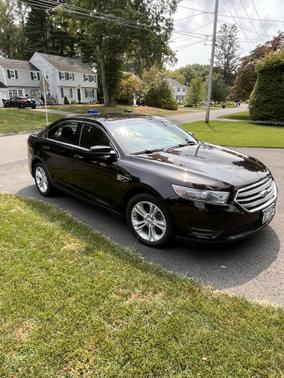 2013 Ford Taurus SEL
