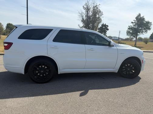 White 2022 Dodge Durango R/T Plus