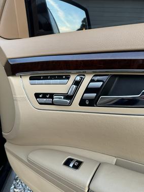 2012 Mercedes-Benz S-Class S 550 4MATIC