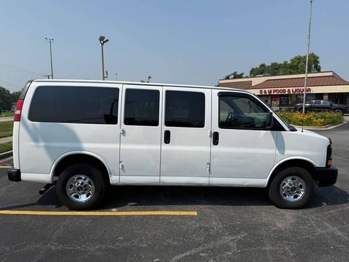 2009 GMC Savana 1500 Base