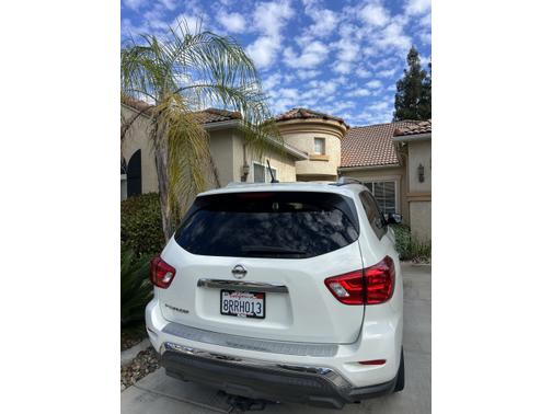 2017 Nissan Pathfinder S