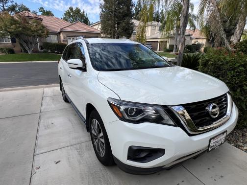 2017 Nissan Pathfinder S
