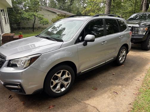 2017 Subaru Forester 2.5i Touring