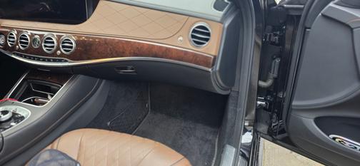 Black 2019 Mercedes-Benz S-Class S 560 4MATIC