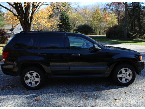 2006 Jeep Grand Cherokee Laredo