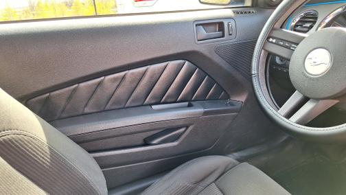 2011 Ford Mustang V6