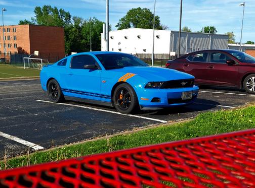 2011 Ford Mustang V6