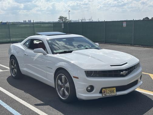 White 2010 Chevrolet Camaro 2SS