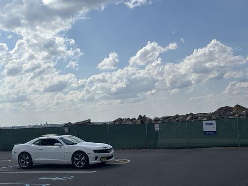 White 2010 Chevrolet Camaro 2SS