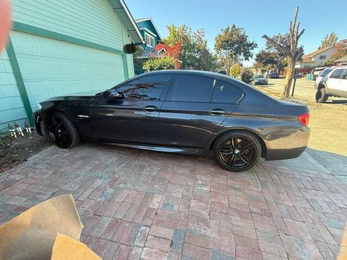 Gray 2013 BMW 550 i
