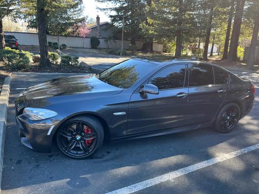 Gray 2013 BMW 550 i