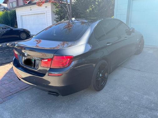 Gray 2013 BMW 550 i