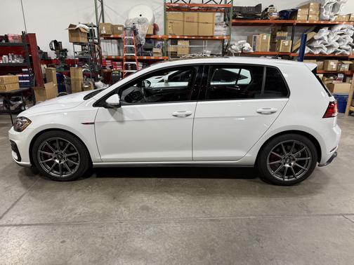 White 2018 Volkswagen Golf GTI 2.0T S 4-Door