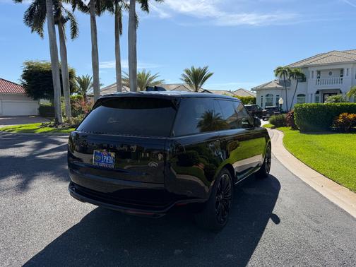 2023 Land Rover Range Rover P400 SE SWB