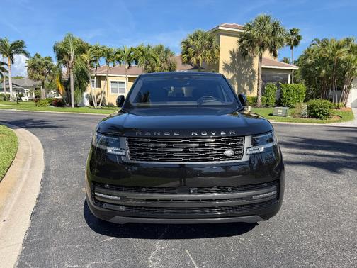 2023 Land Rover Range Rover P400 SE SWB