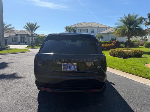 2023 Land Rover Range Rover P400 SE SWB