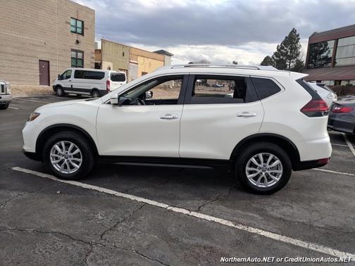 2018 Nissan Rogue SV
