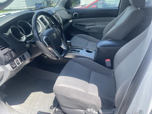 2015 Toyota Tacoma Base