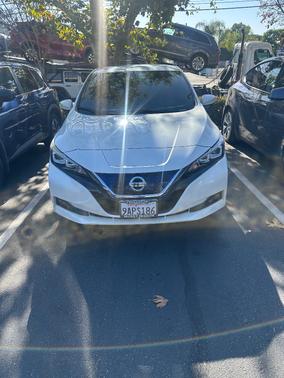 2022 Nissan Leaf SV