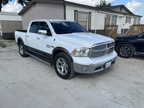 2017 RAM 1500 Laramie