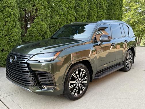 Green 2025 Lexus LX 700h Luxury