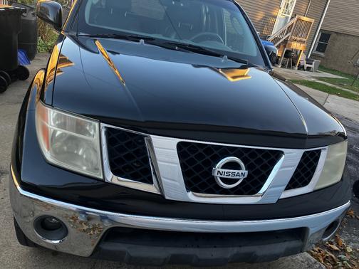2006 Nissan Frontier LE Crew Cab