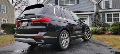 Black 2021 BMW X7 xDrive40i