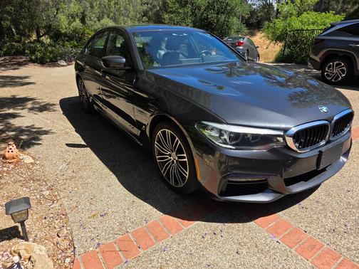 Black 2018 BMW 530e iPerformance