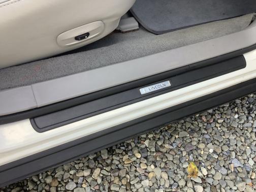 2002 Lincoln Town Car Signature