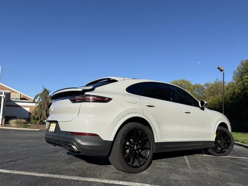 Gray 2020 Porsche Cayenne Cayenne