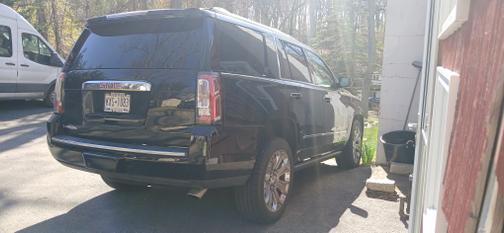 Black 2016 GMC Yukon Denali
