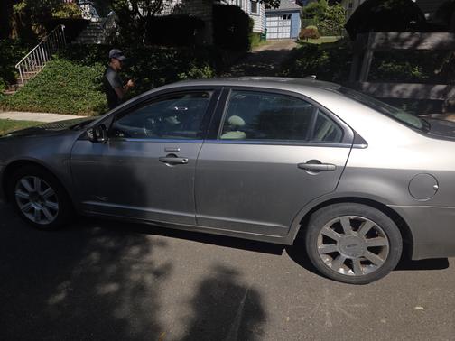 2009 Lincoln MKZ Base