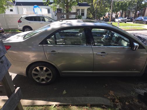 2009 Lincoln MKZ Base