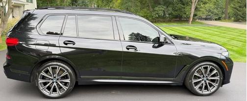 Black 2021 BMW X7 M50i