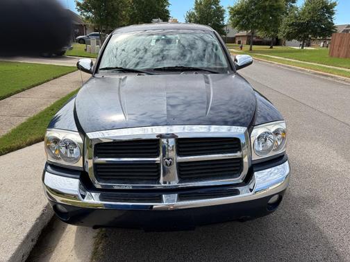 Blue 2005 Dodge Dakota SLT Quad Cab