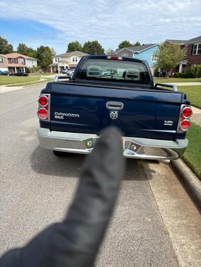 Blue 2005 Dodge Dakota SLT Quad Cab