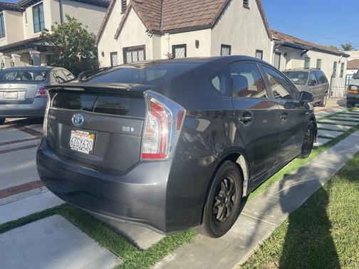 2013 Toyota Prius Three SE